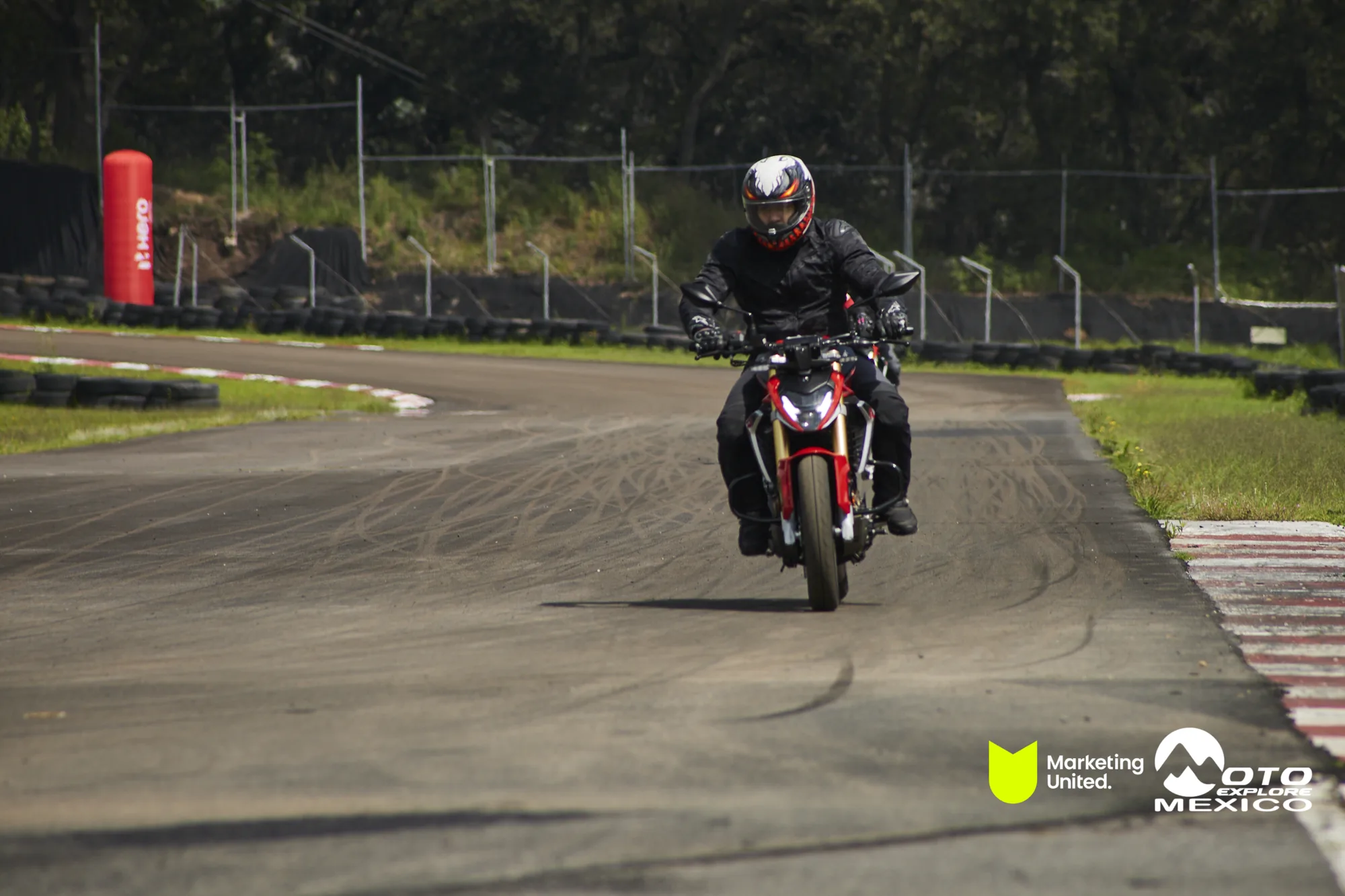 HUNK TRACKDAY 240